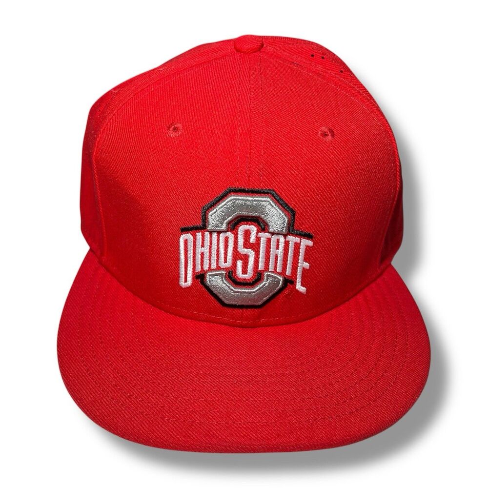 Red Ohio State Buckeyes Nike True Vapor Dri-Fit fitted Hat 7 1/4 60 cm Flatbill